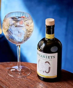 Alternative view of Botaniets Ginger-Yuzu Gin 0.0%